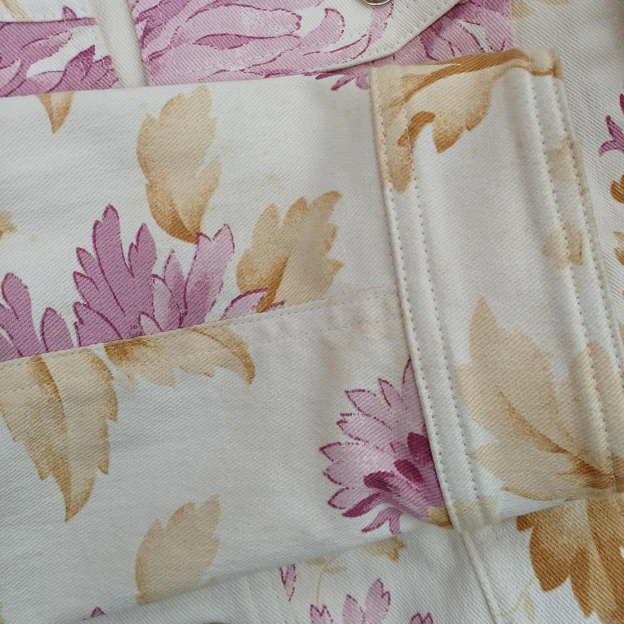 両袖に染みあり