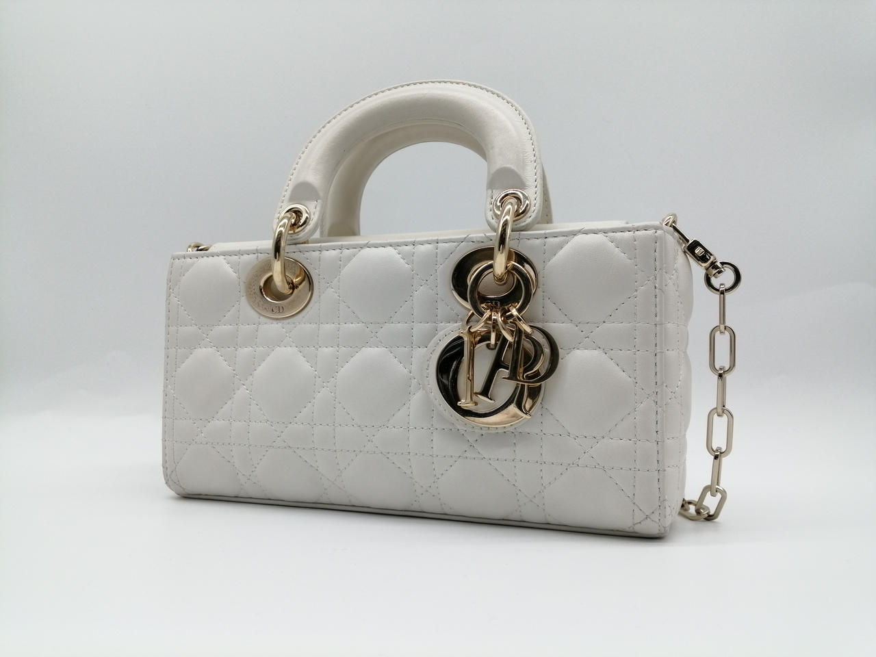 CHRISTIAN  DIOR 型番：83-MA-1212 2WAYバッグ