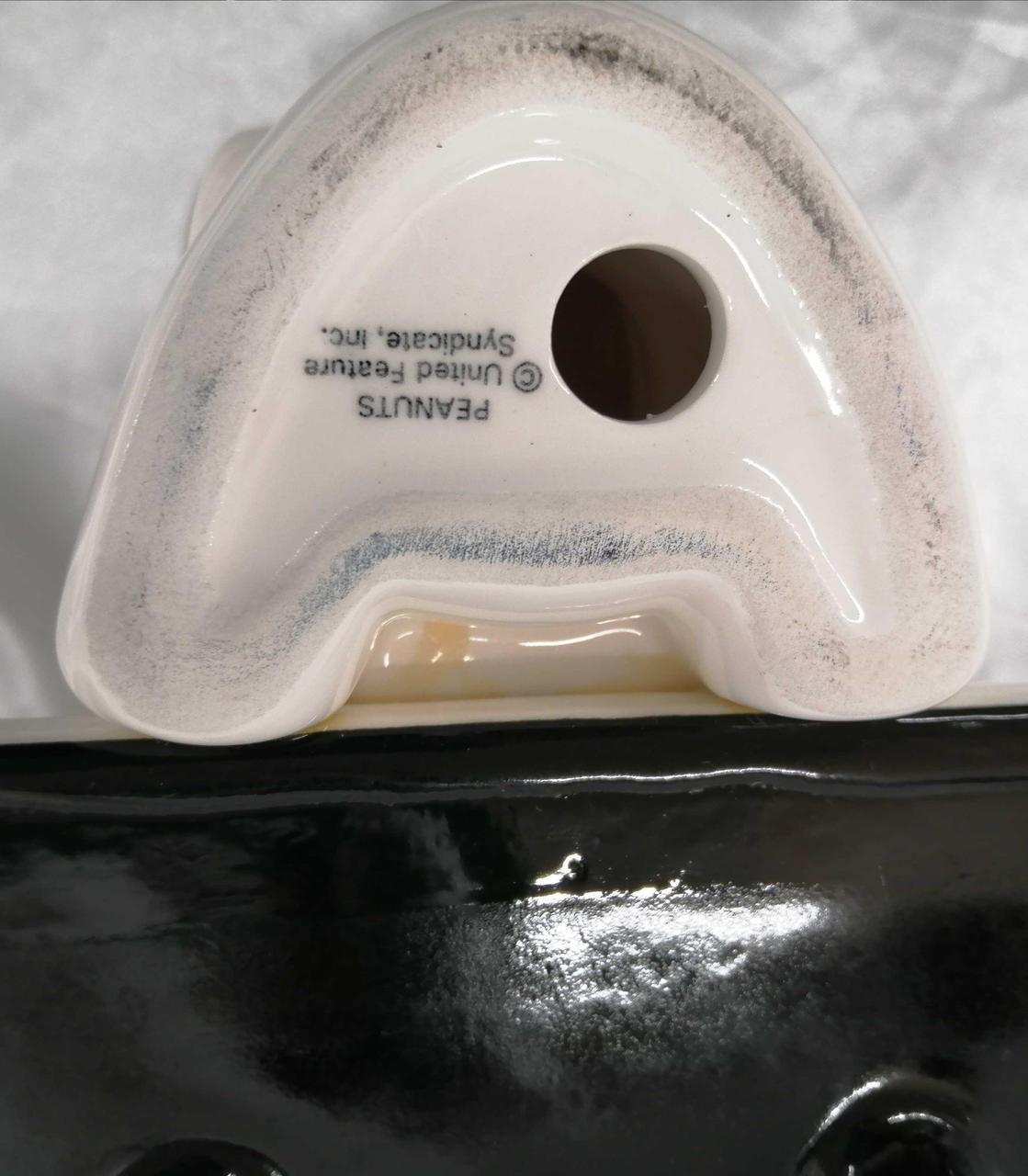 接着剤はみ出てる様子です