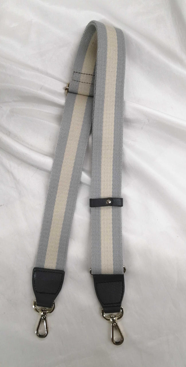 ショルダーベルト付き