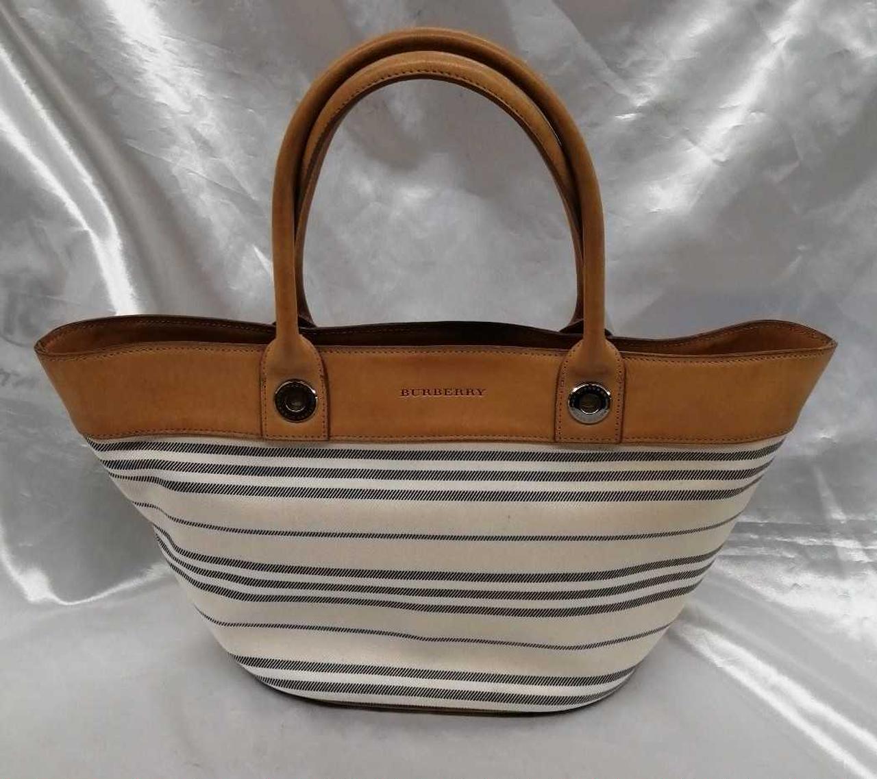 シミ汚れあり各写真で、ご確認ください。