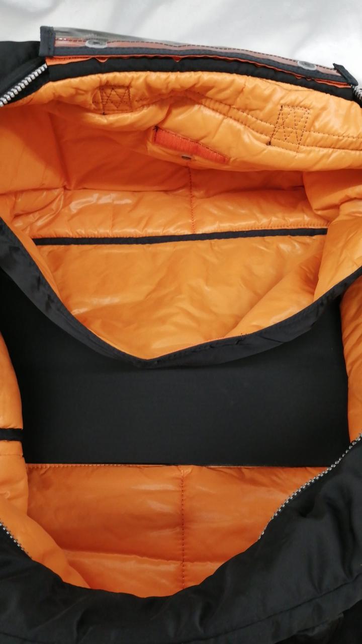 内ポケットあります