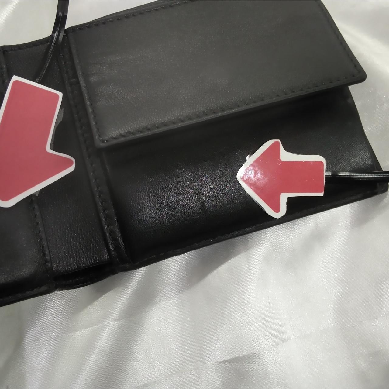 キズあります。