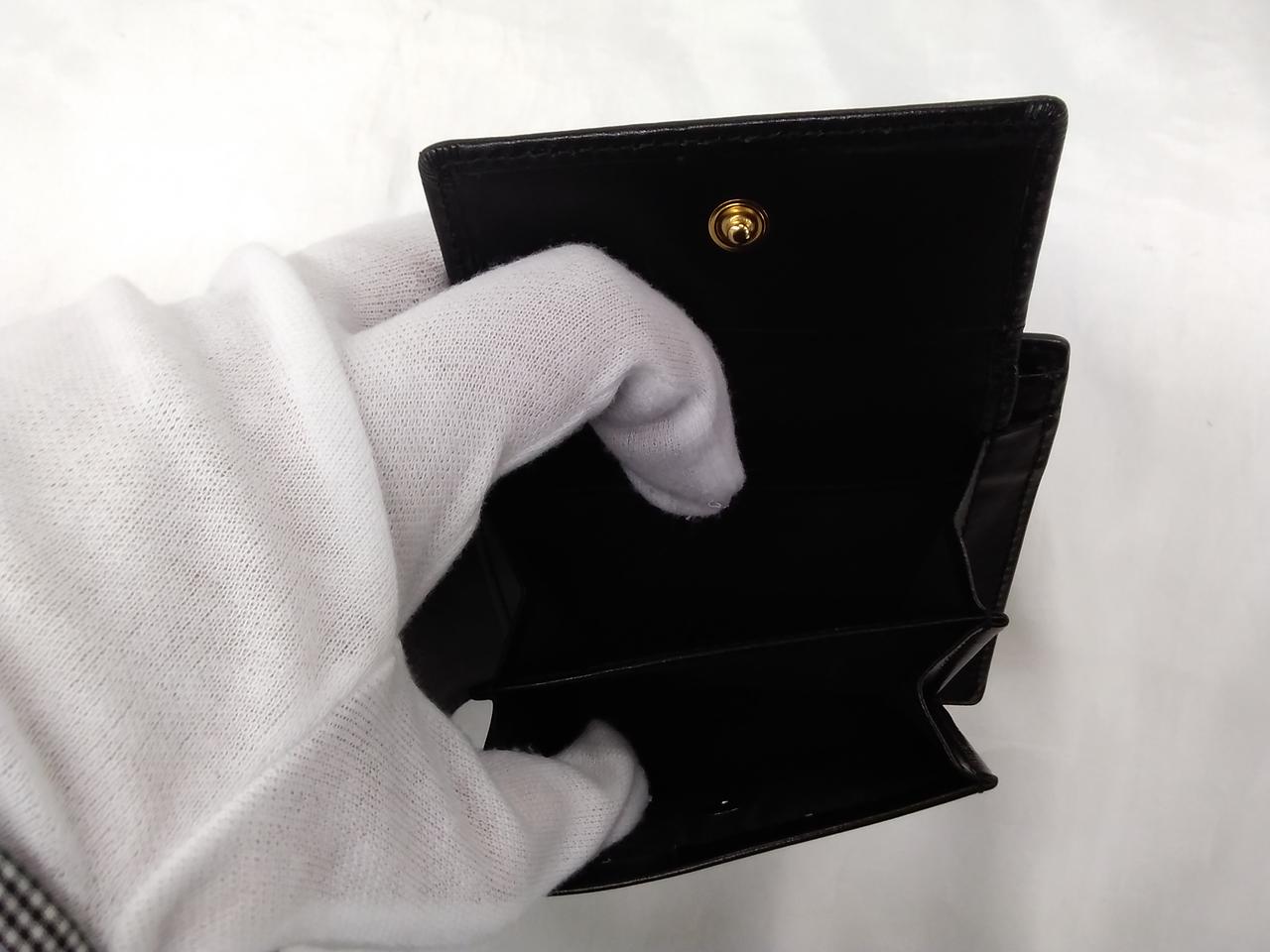 コインケース内部が2つに分かれています。