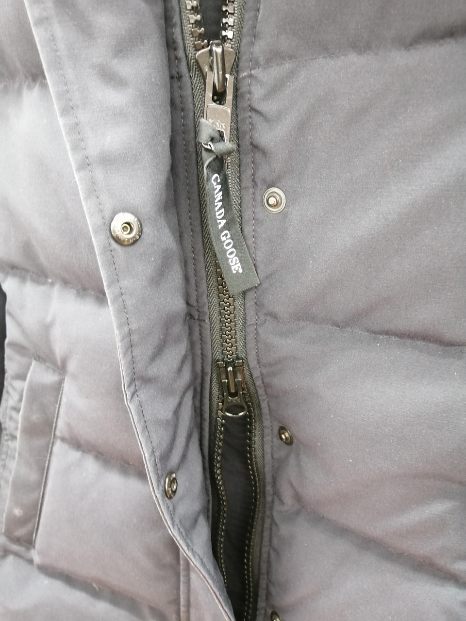 ダブルジップです。