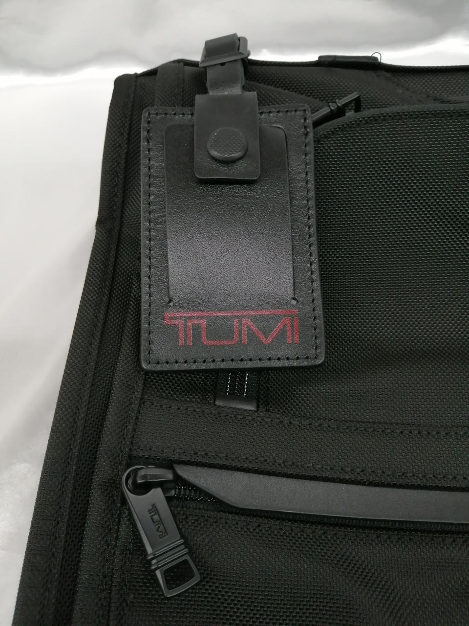 TUMI ガーメントバッグ オリーブグリーン TUMI＞ALPHA3 ガーメント・トライ・フォールド・キャリーオン