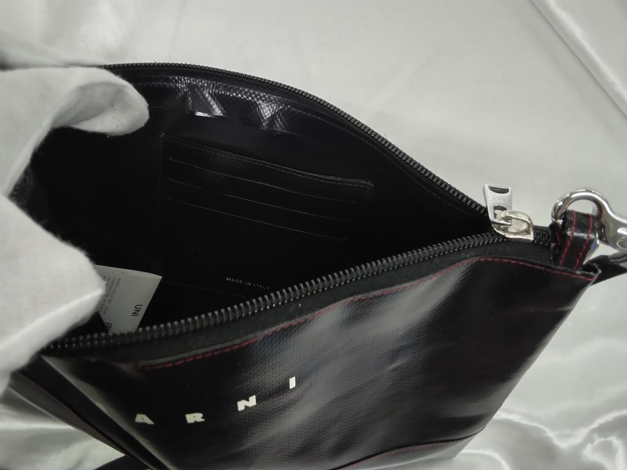 カードポケットあり