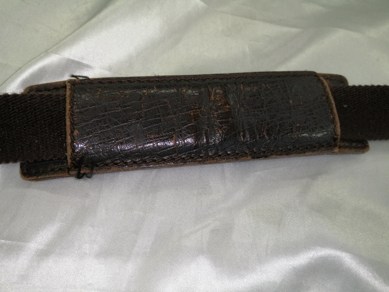 肩紐パッド部分ホツレあり