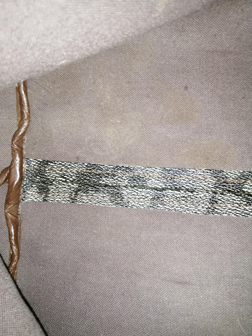 内部底面汚れあり