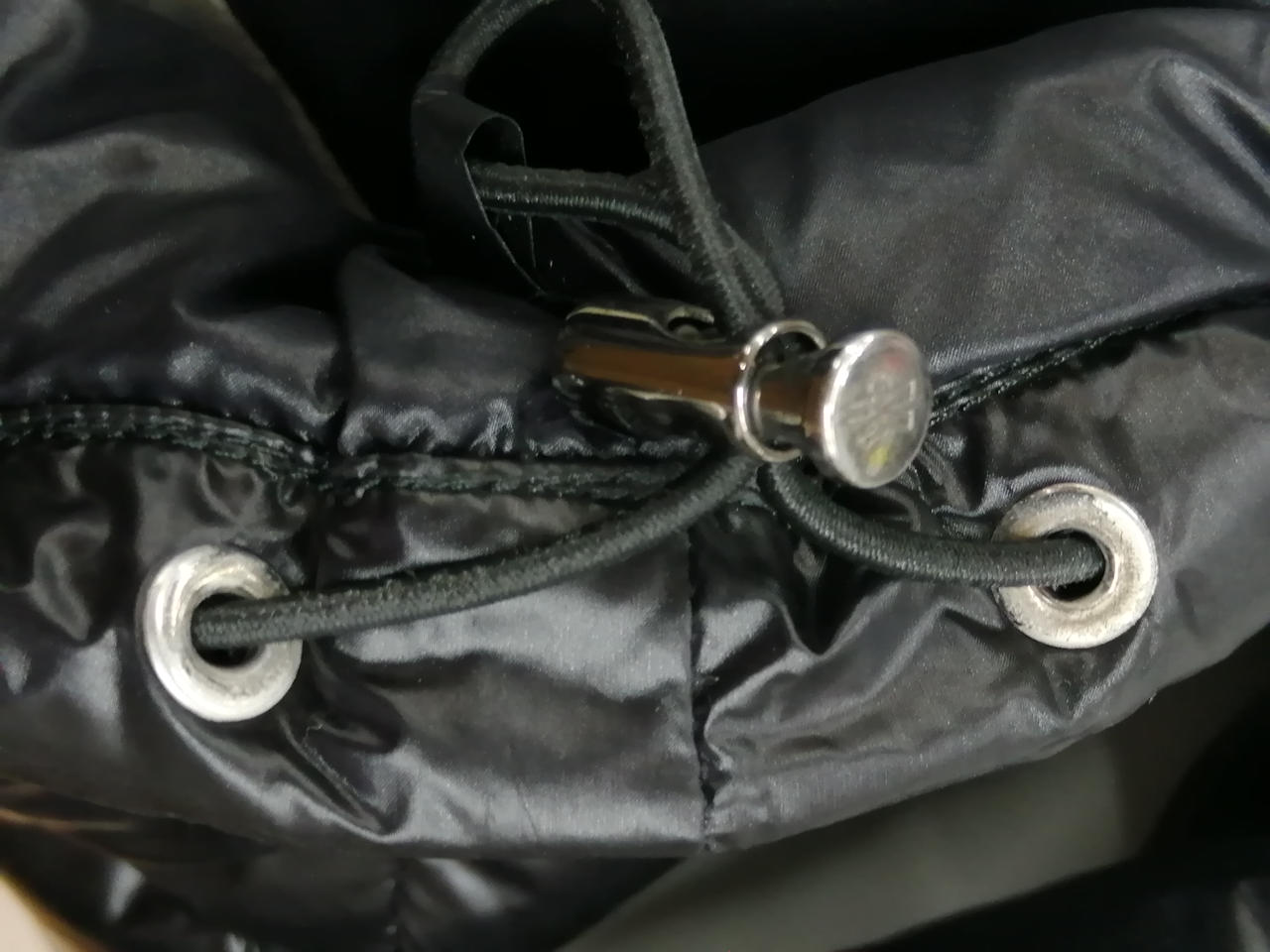 ドローコードの金具部分劣化あり