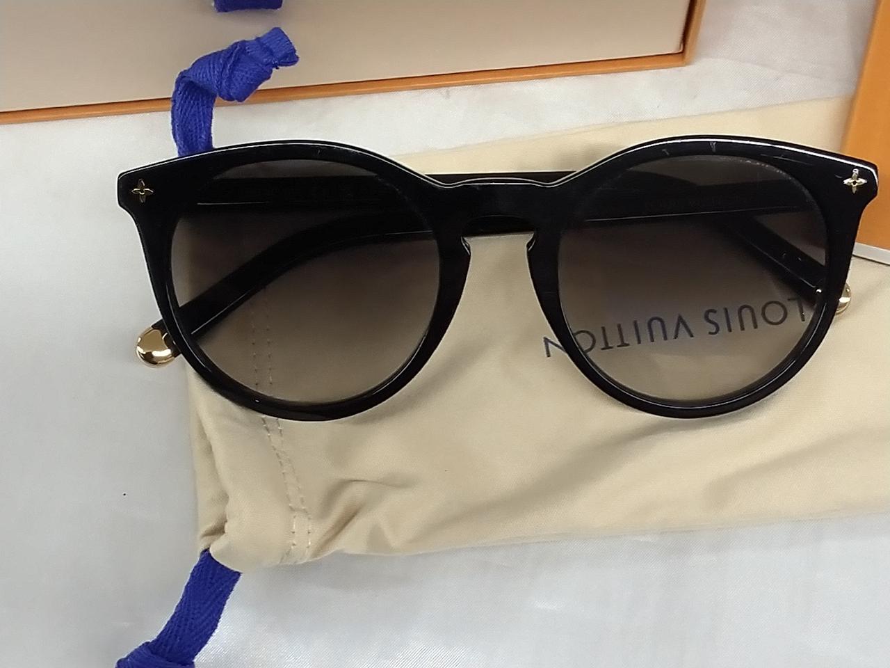 全体的に細かいキズあります