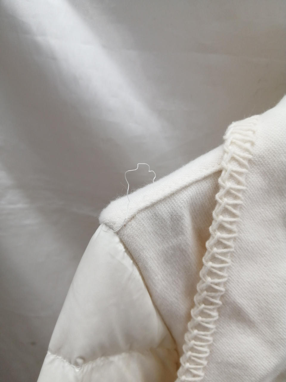 右肩ほつれあり