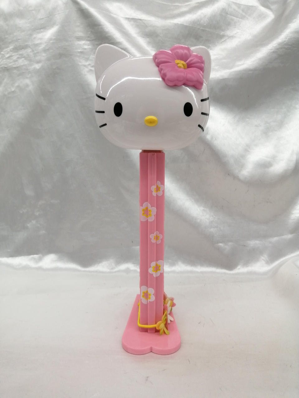 HELLOKITTY GIANT PEZ