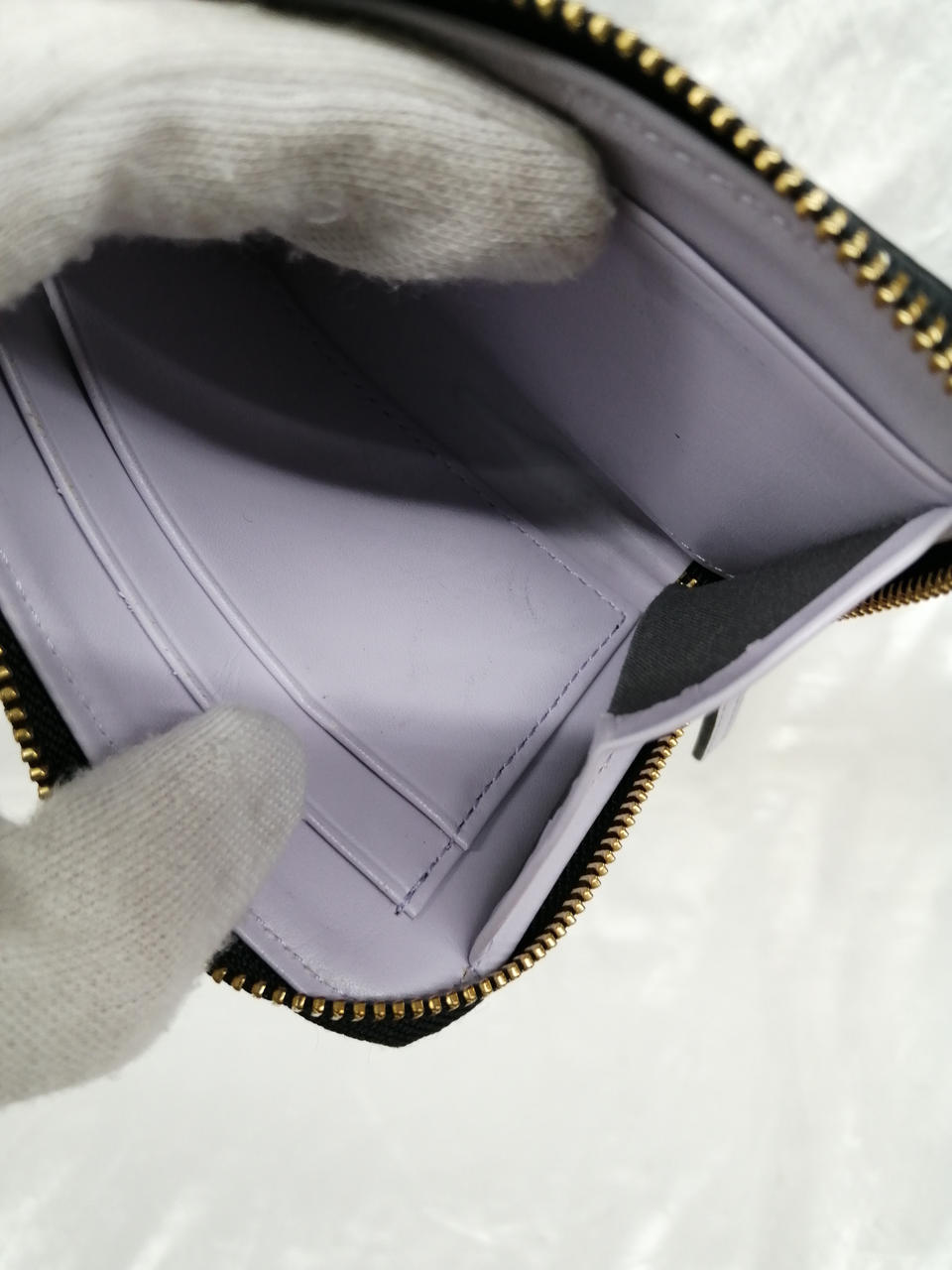 中若干汚れあり