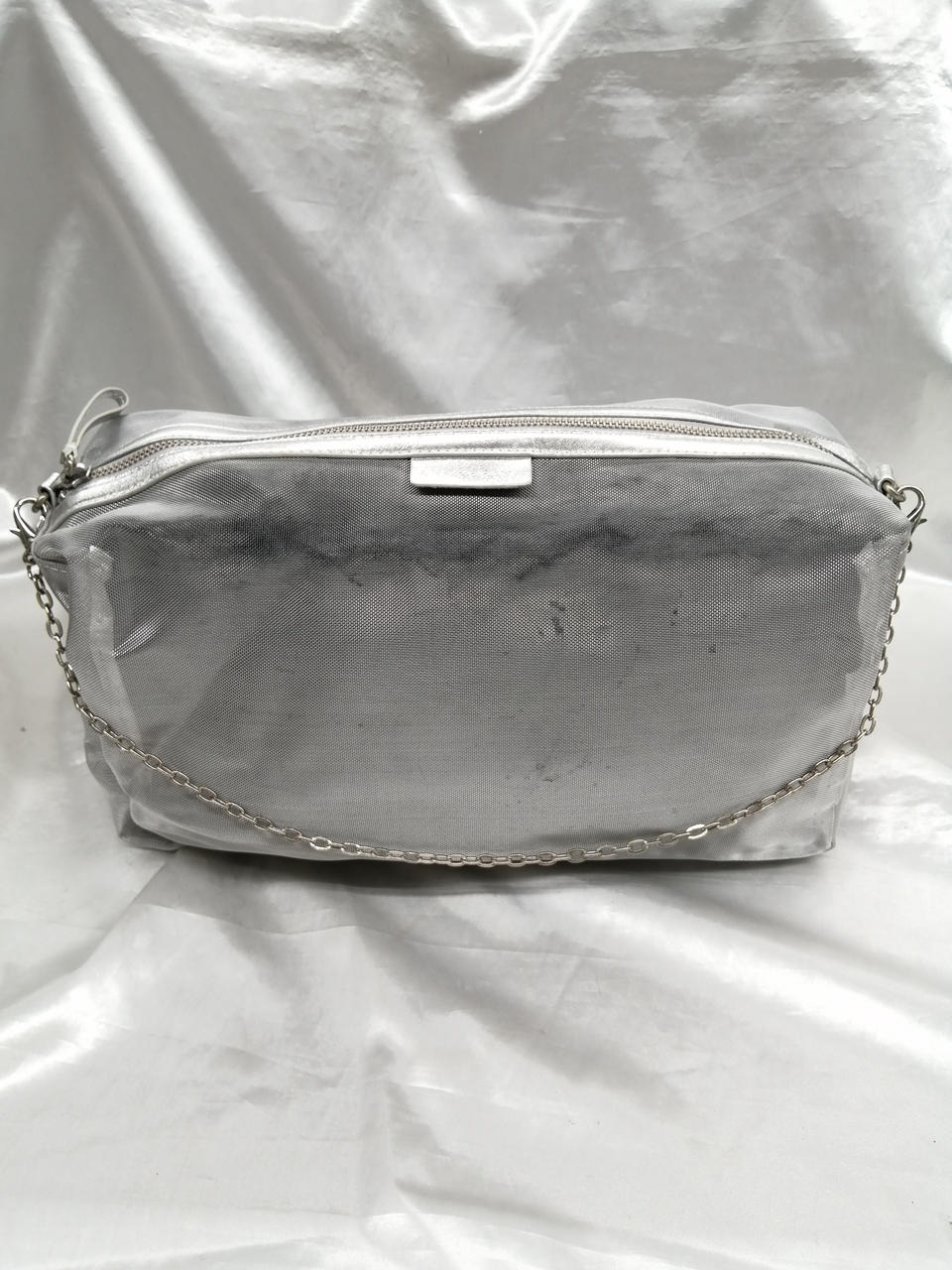 アンコをいれて形を整えてあります。