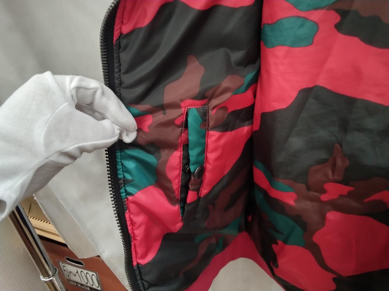 内側にもポケットあります