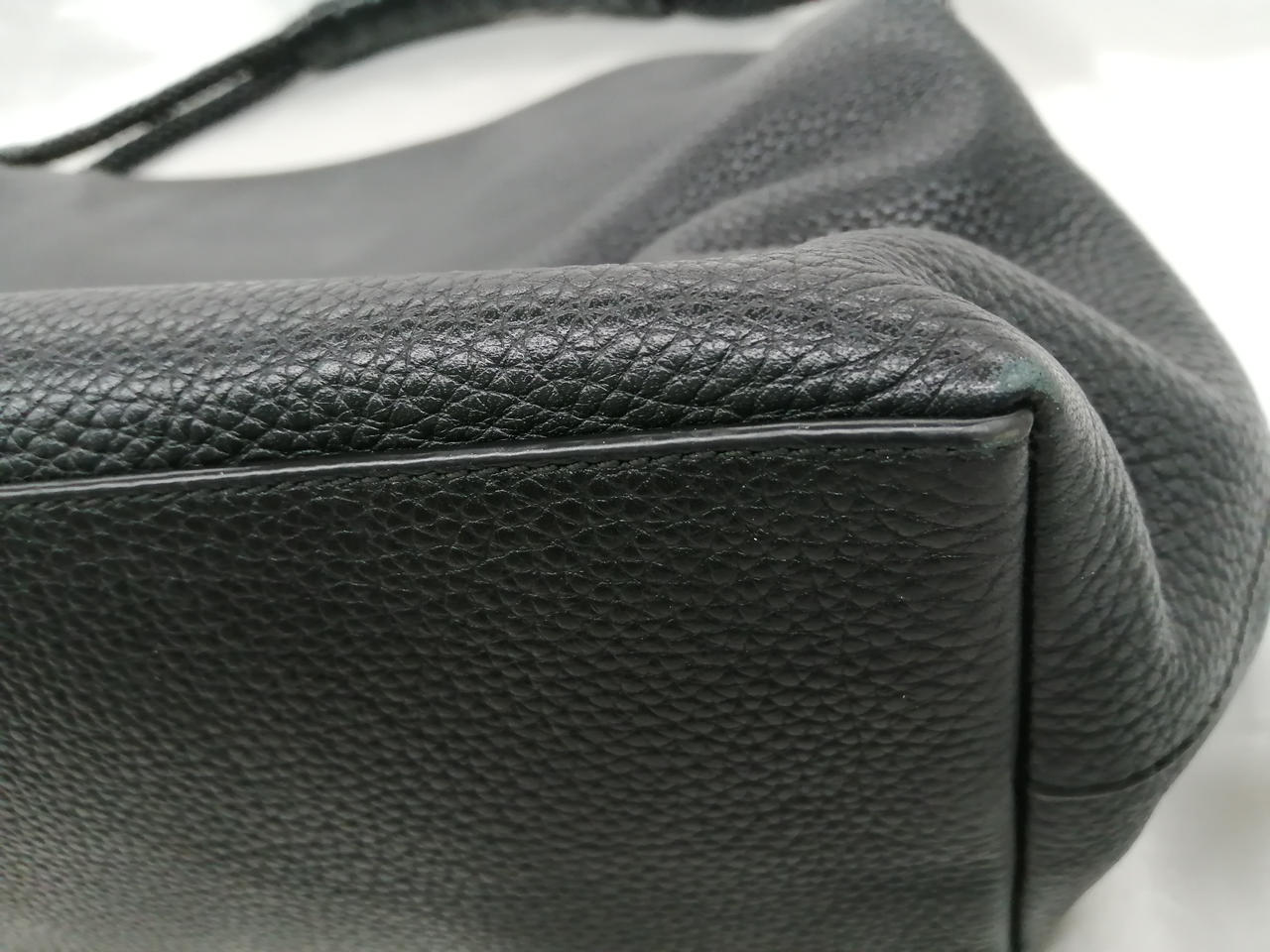 角スレ四カ所あり