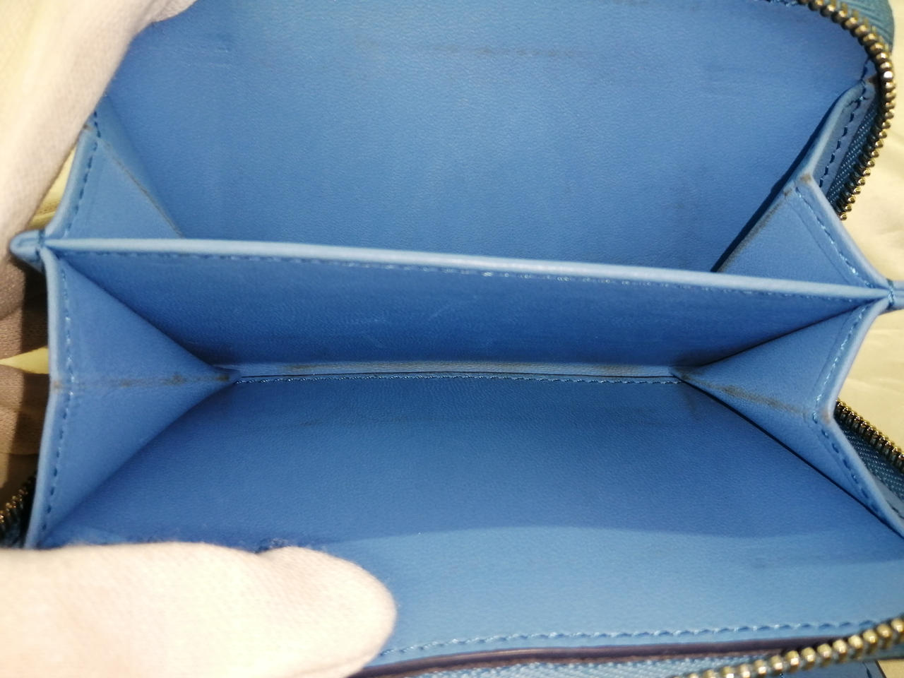 コインケース部分汚れあり