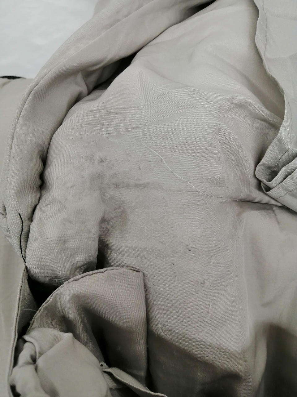 枕部分ほつれ・汚れあり