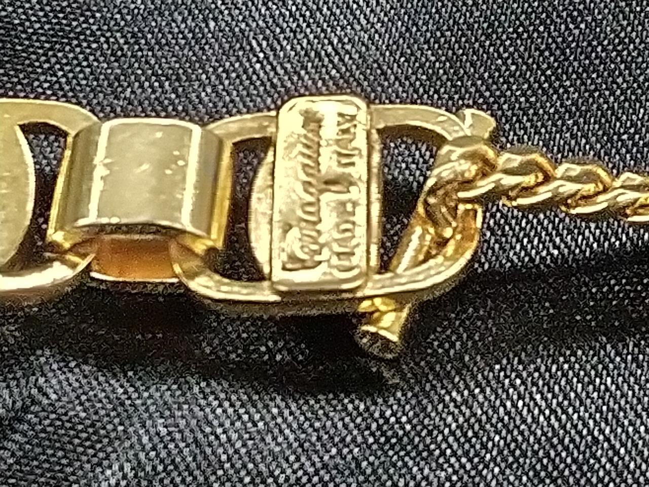 留め具裏刻印