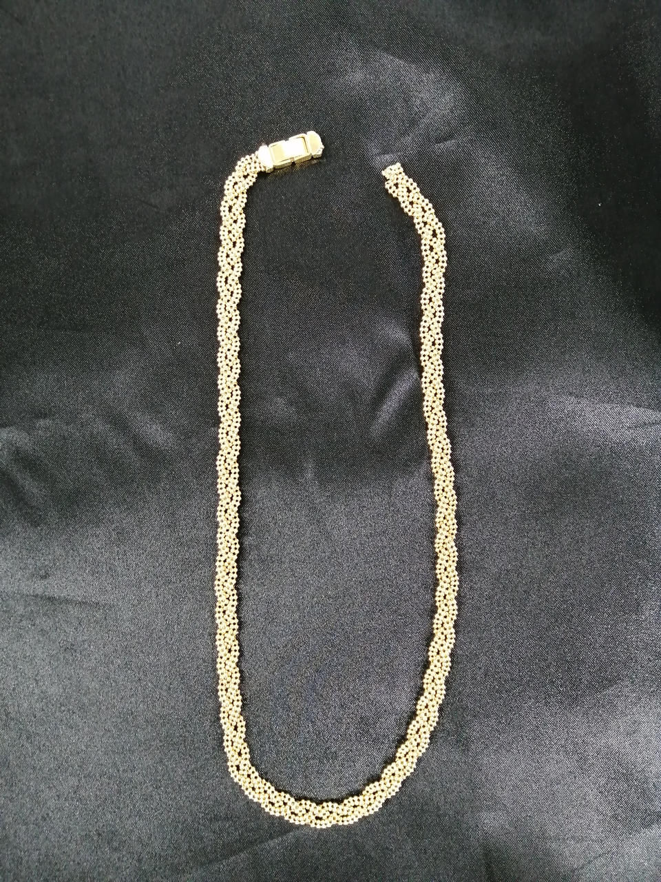 クラスプ付け根から破損しております