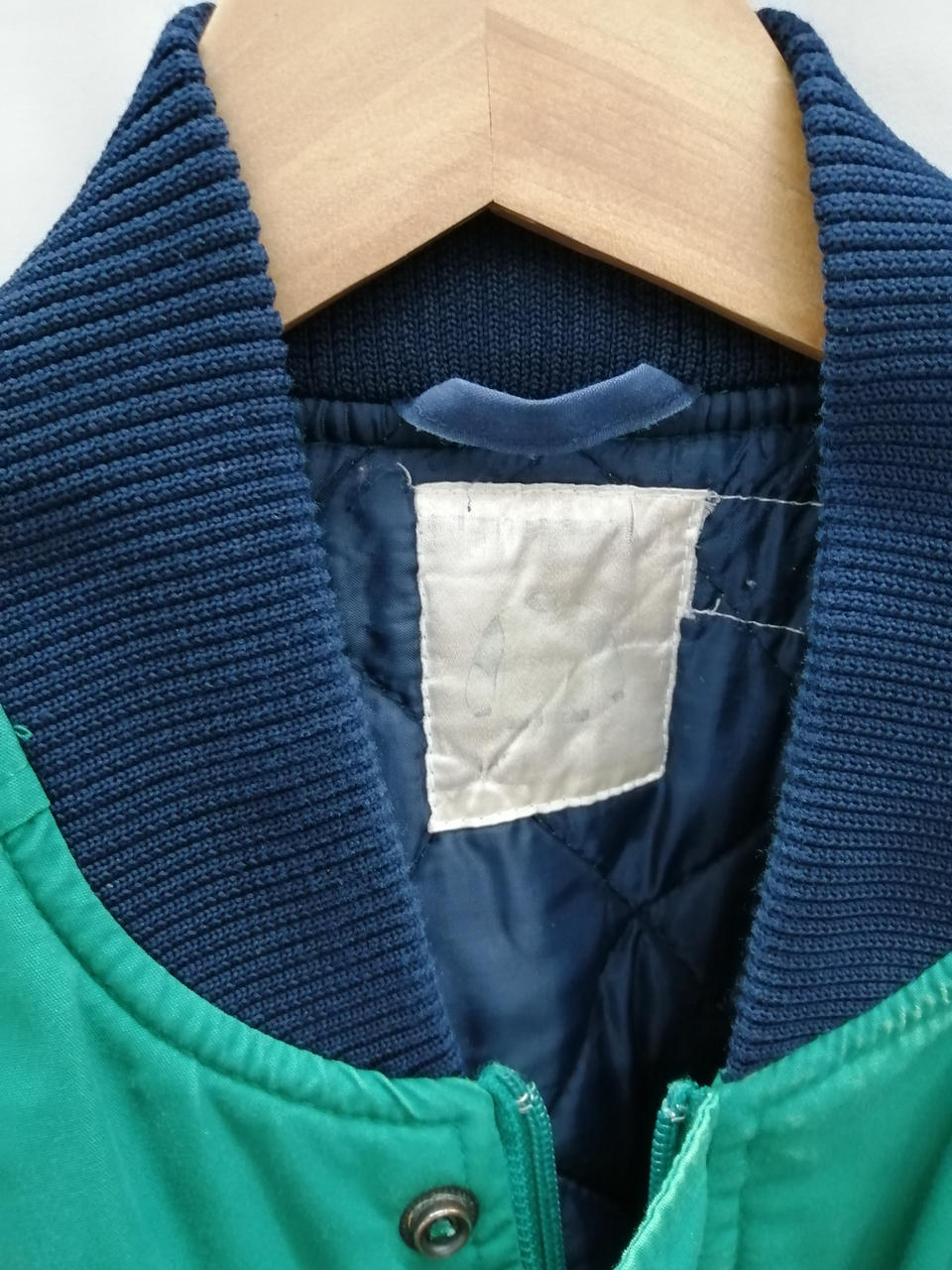 色あせあり