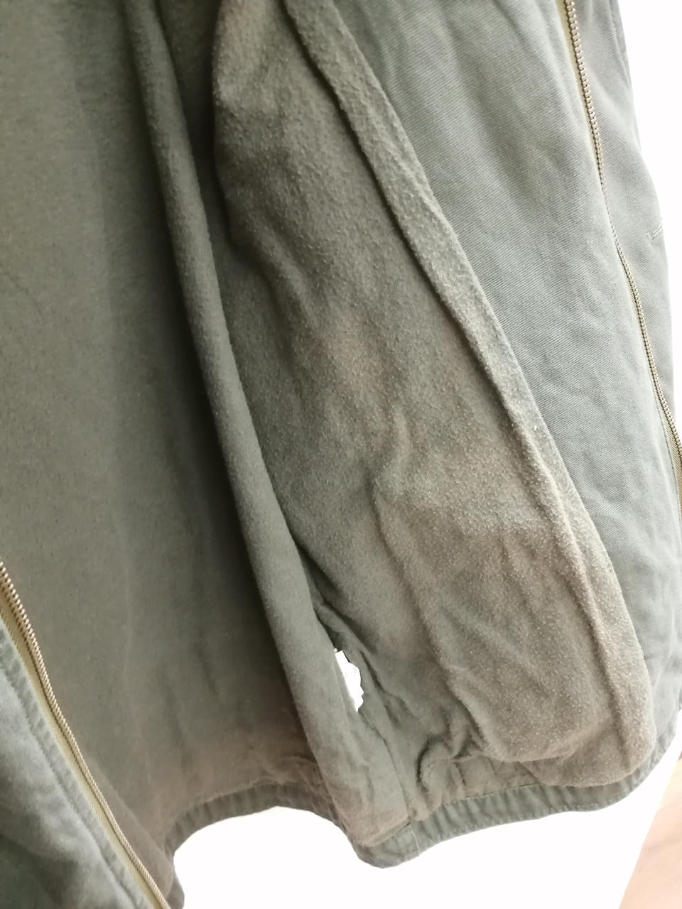内側色あせ毛玉あり