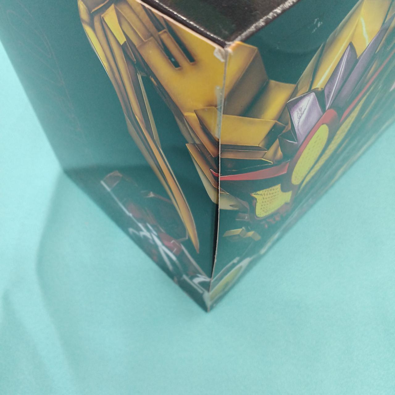 テープ未開封　角ダメージあり