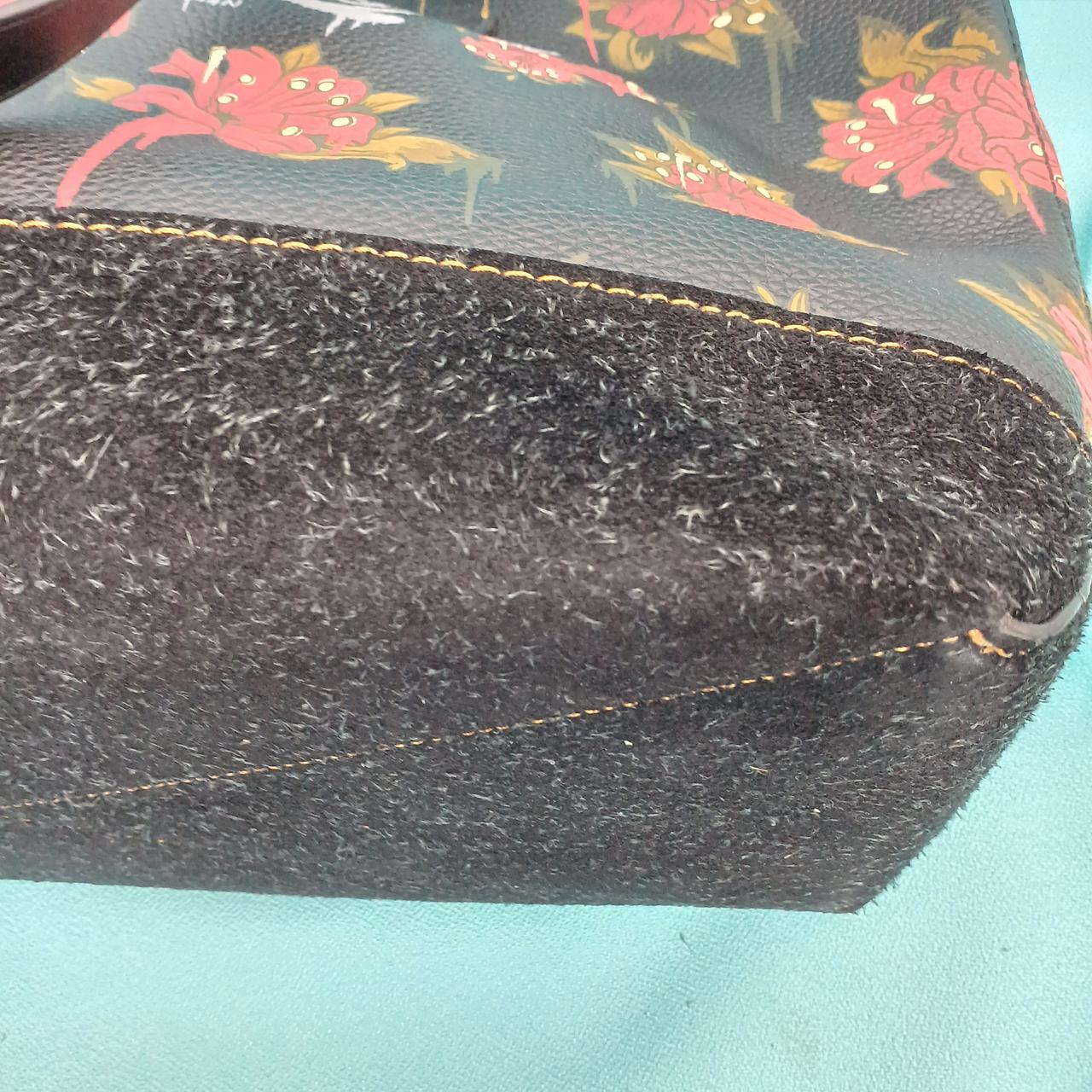 毛羽立ちのある生地です