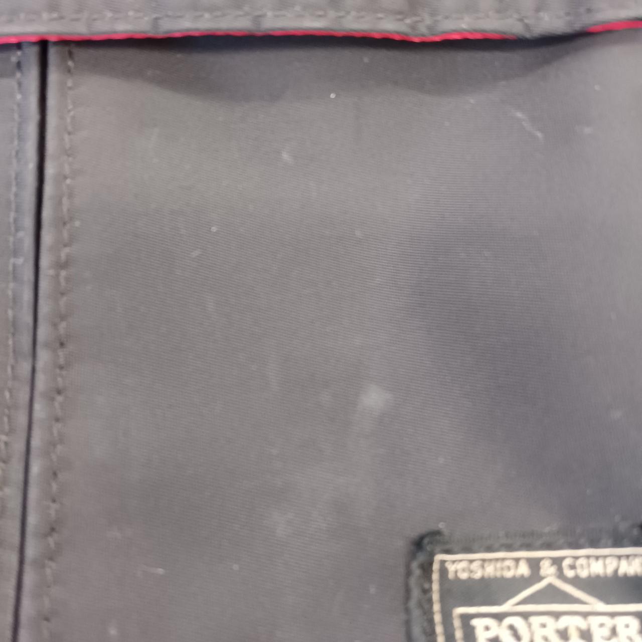 白っぽくなっているところあり