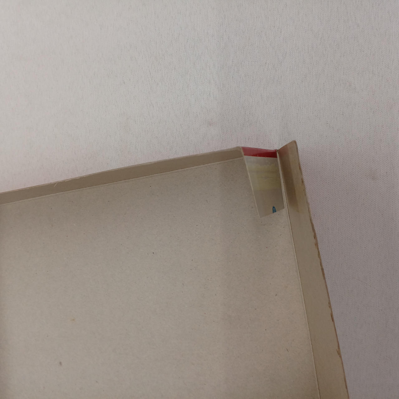 剥がれてます