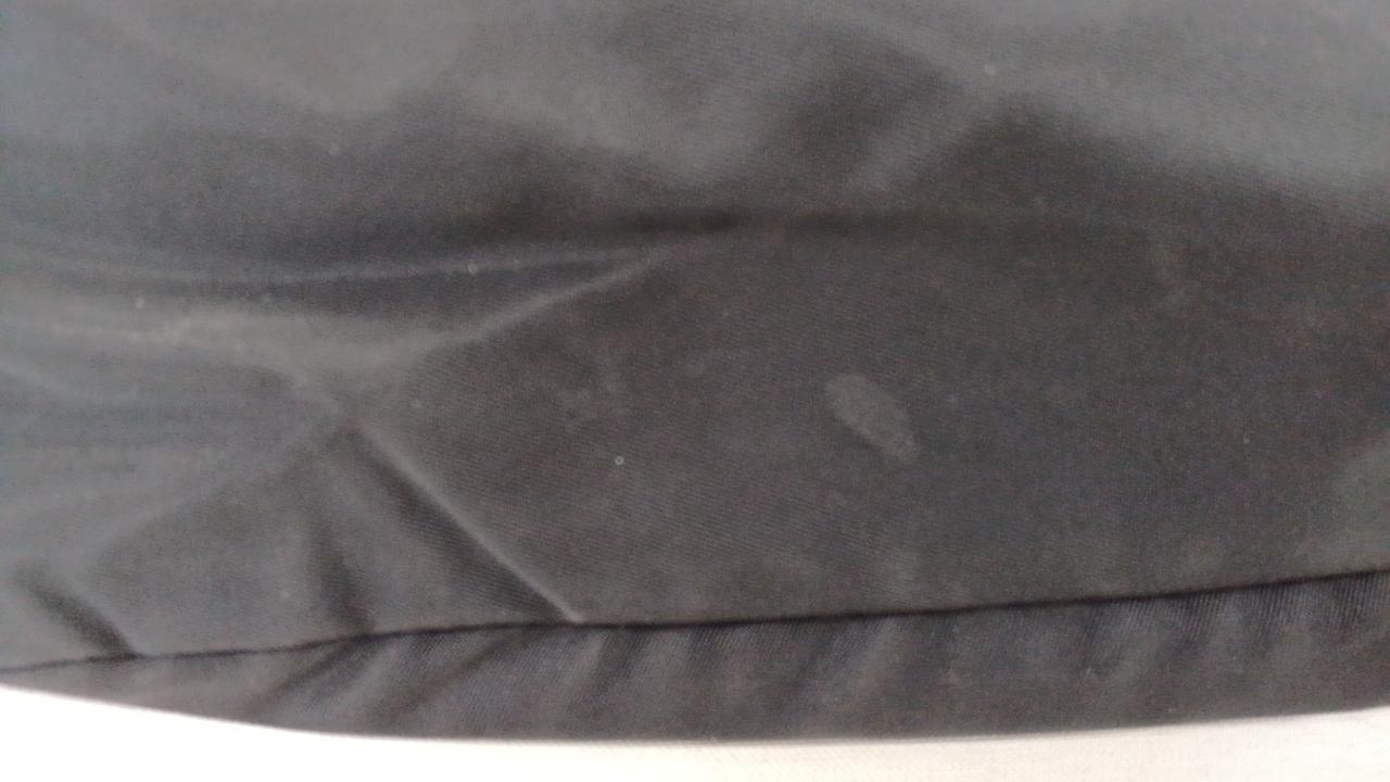 マチ部分シミあり