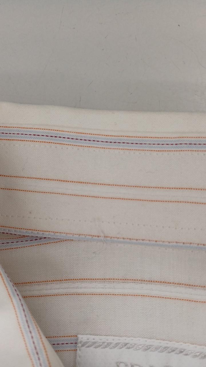 ほつれが数ヶ所あります