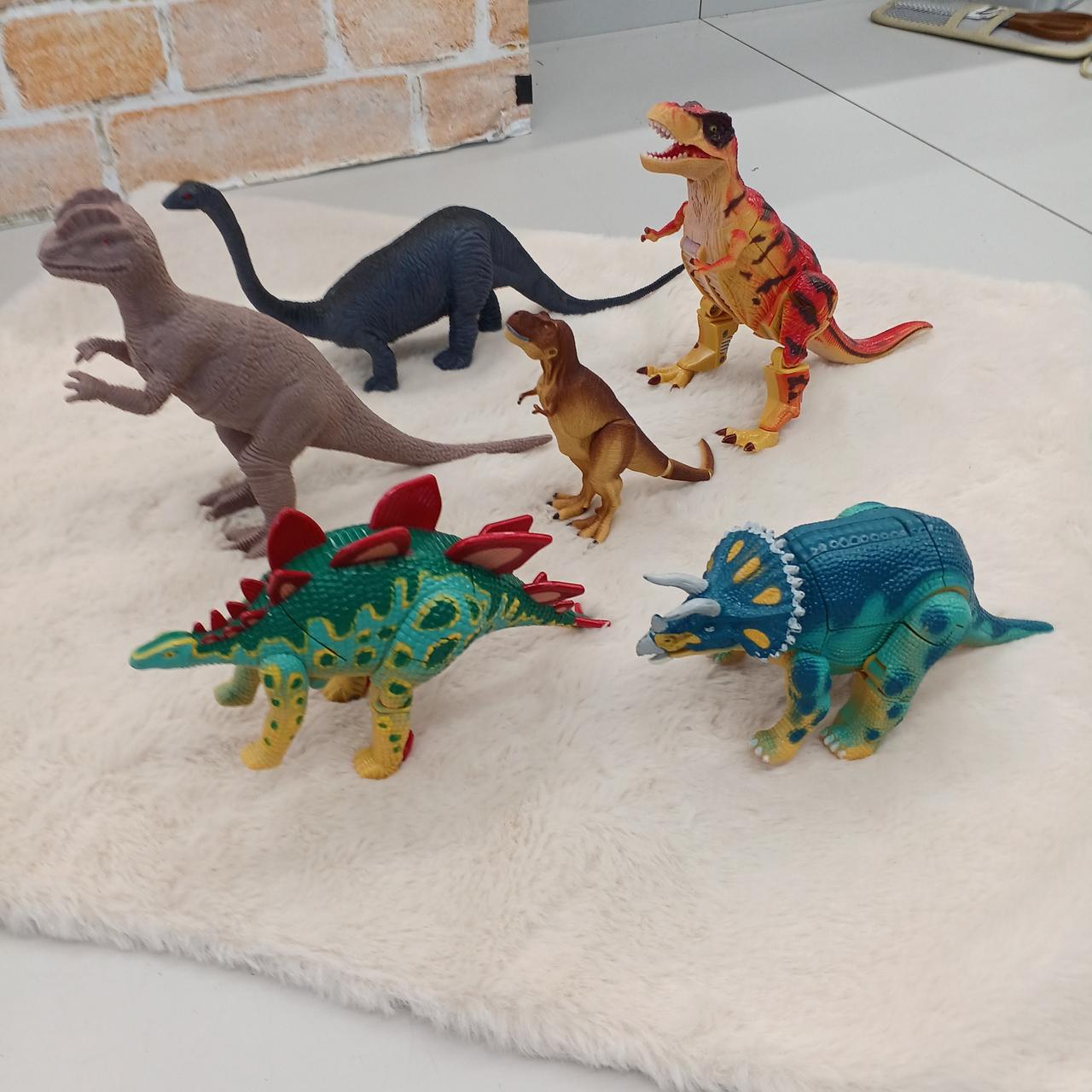 値下げ　恐竜フィギュア　５体　38〜52cm 値下げ 恐竜フィギュア 5体 38〜52cm