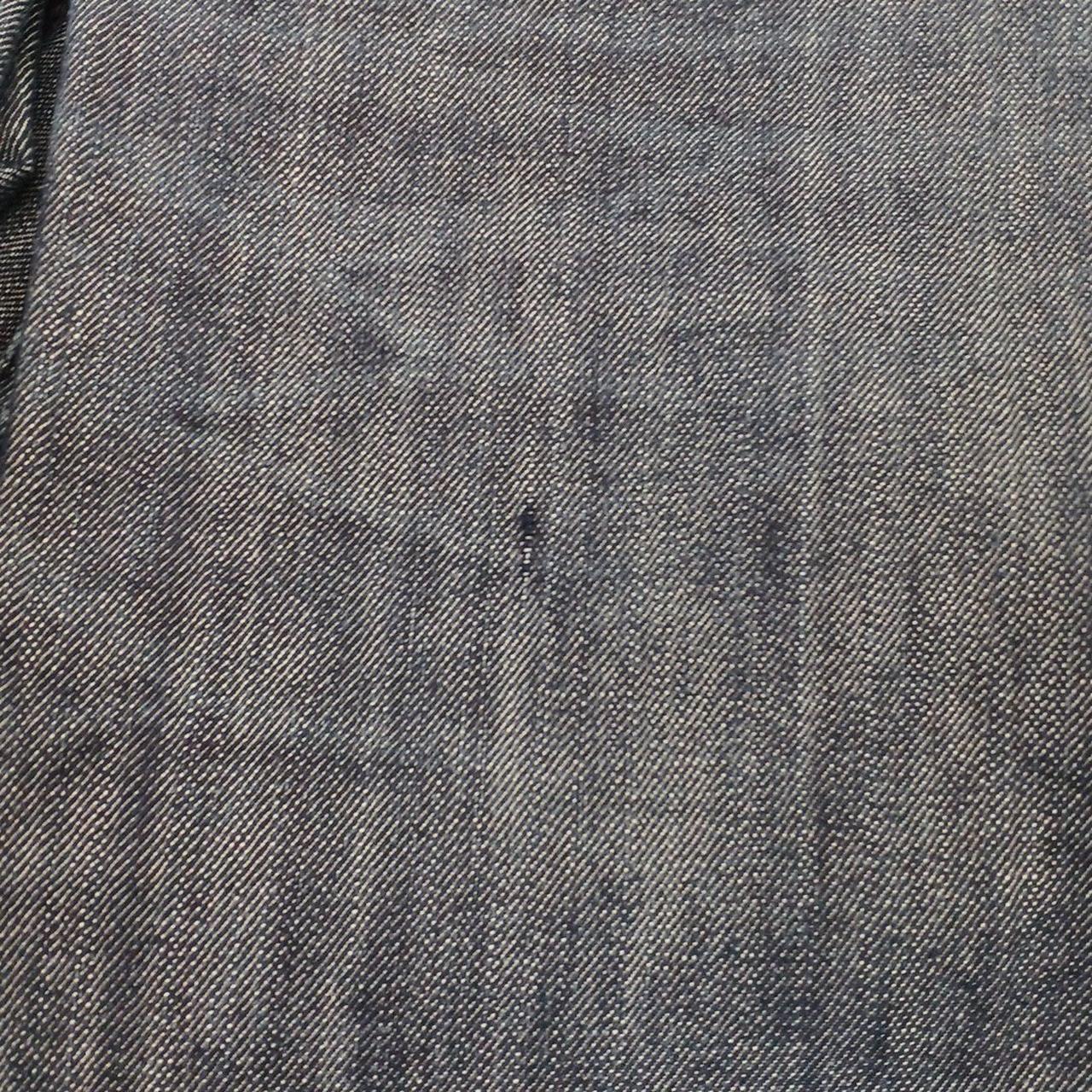 右足の膝裏、ほつれあります