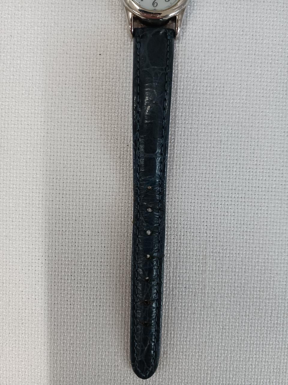 バンド部分、全体的に使用感あります。
