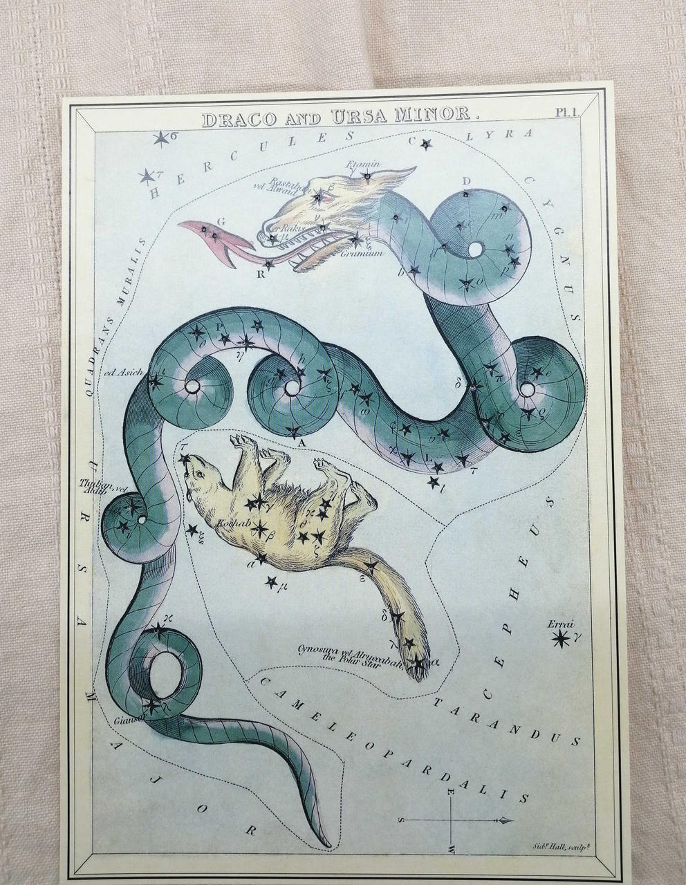 星の部分に小さな穴が開いてます