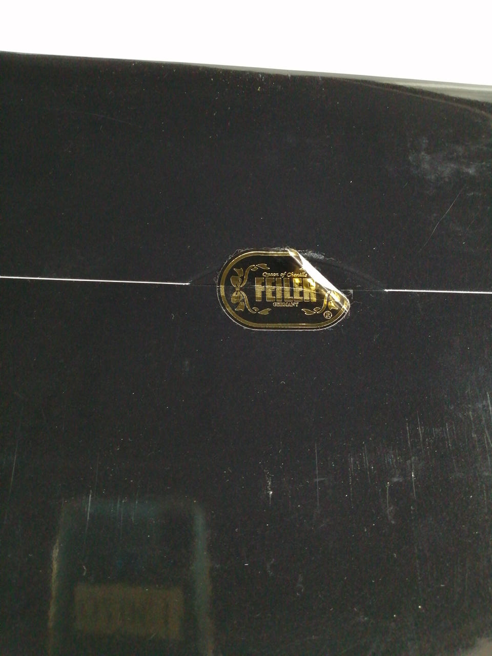 裏のシールはがれあります