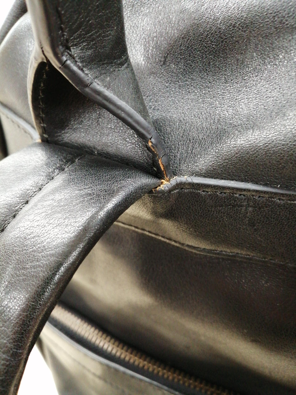 ベルトの接合部分に損傷あります。