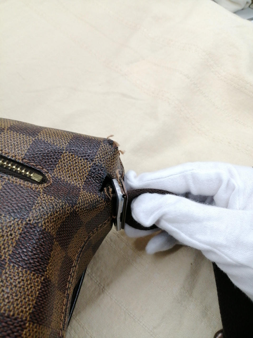 破損しています