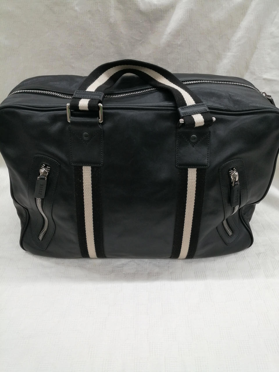 ショルダー付きです