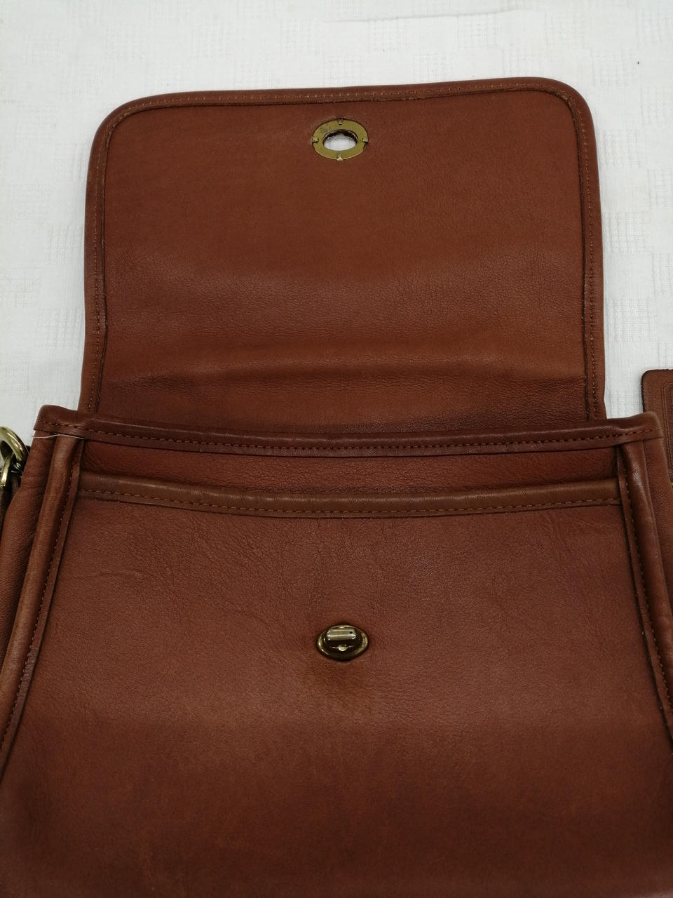 金具サビ汚れあり