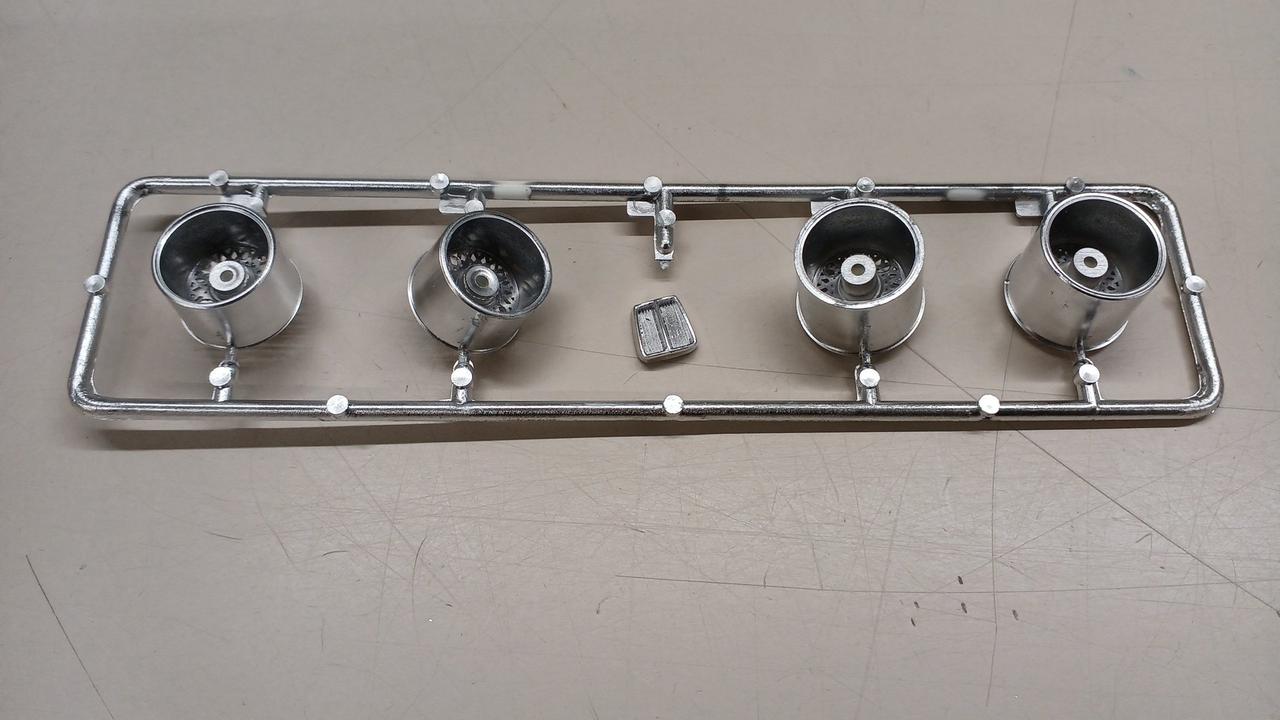 ランナーから外れてるパーツあり