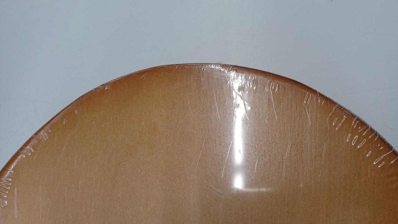 フィルムで見えにくいですが、少々凹みあり