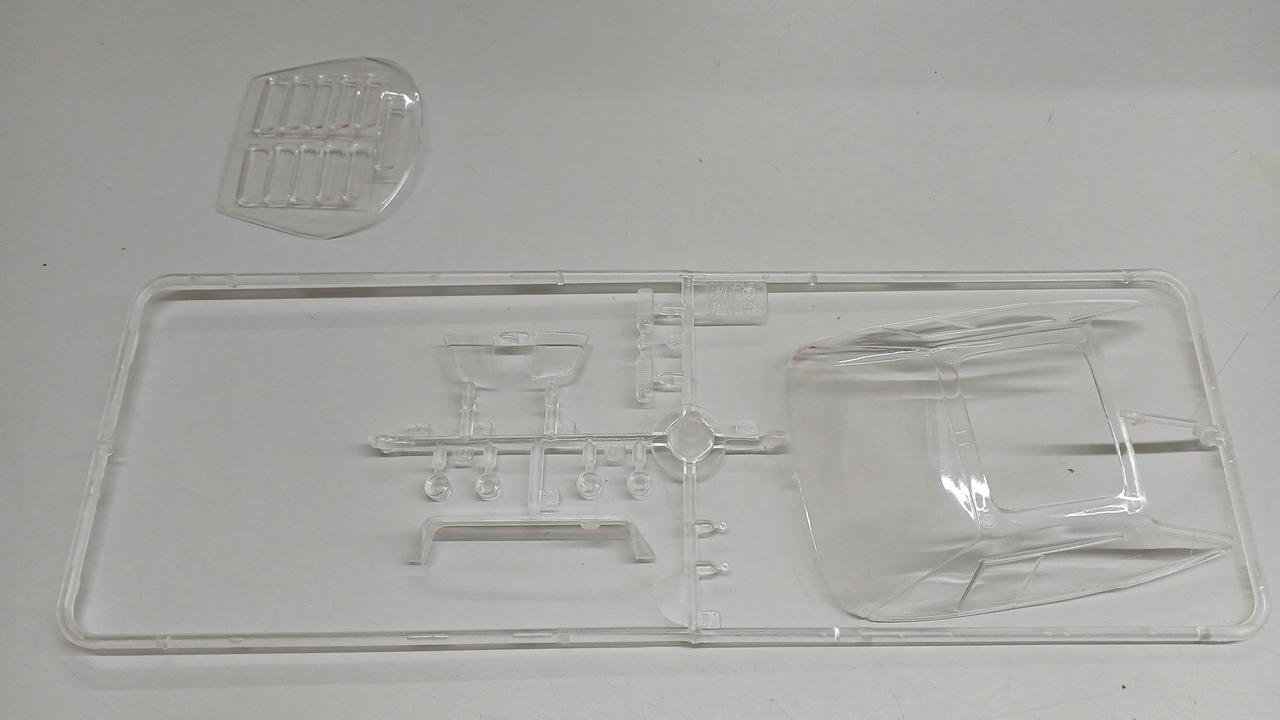 ランナーから外れてるパーツあり