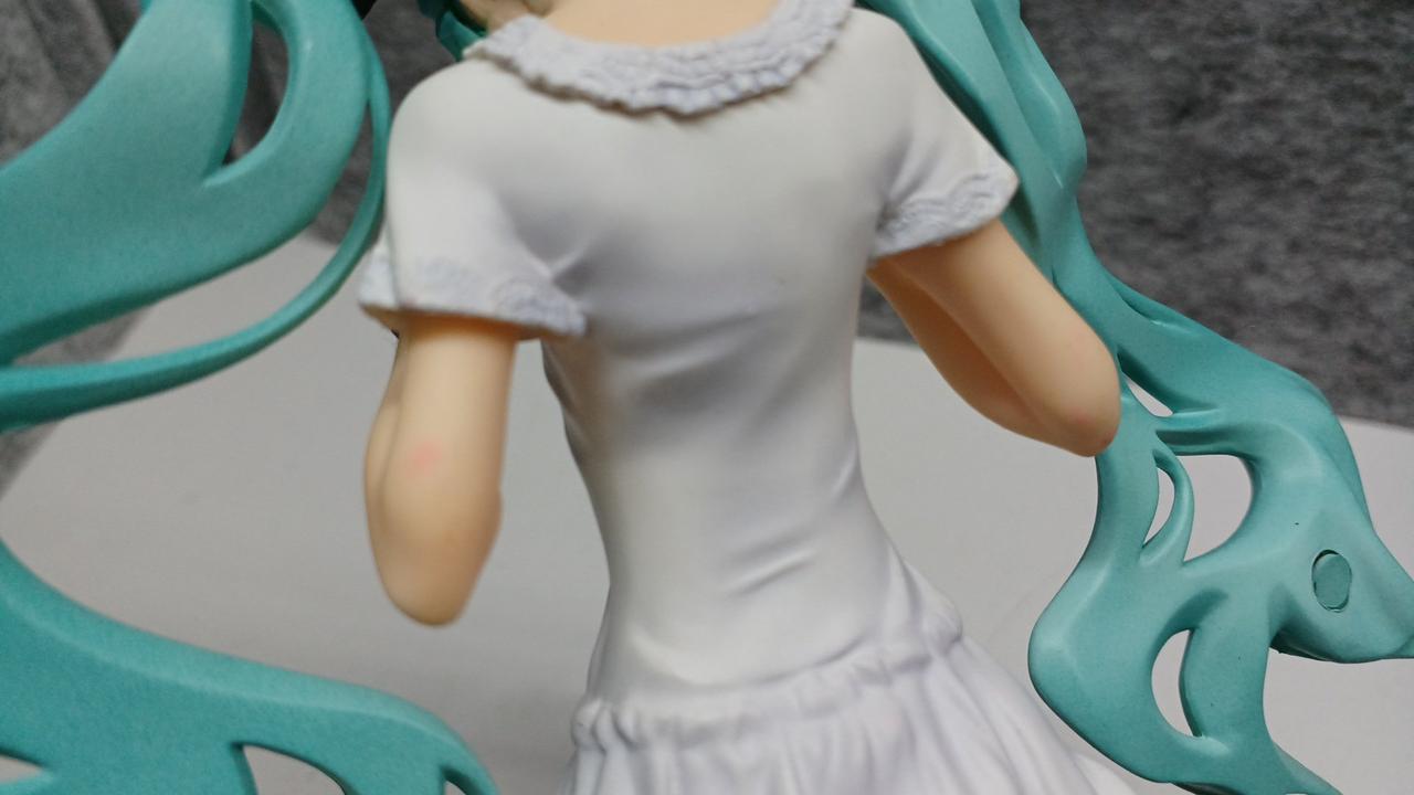 肘のあたり色移り