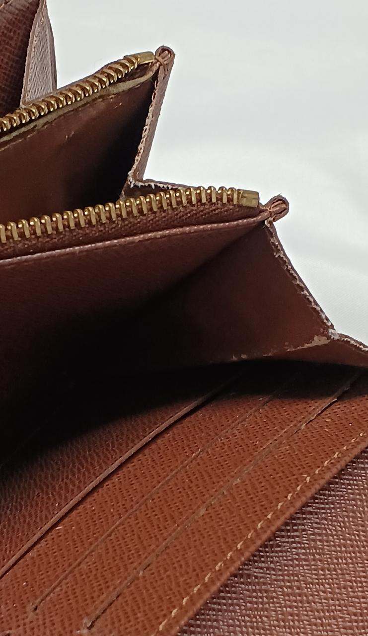 コイン収納部他傷、汚れ有