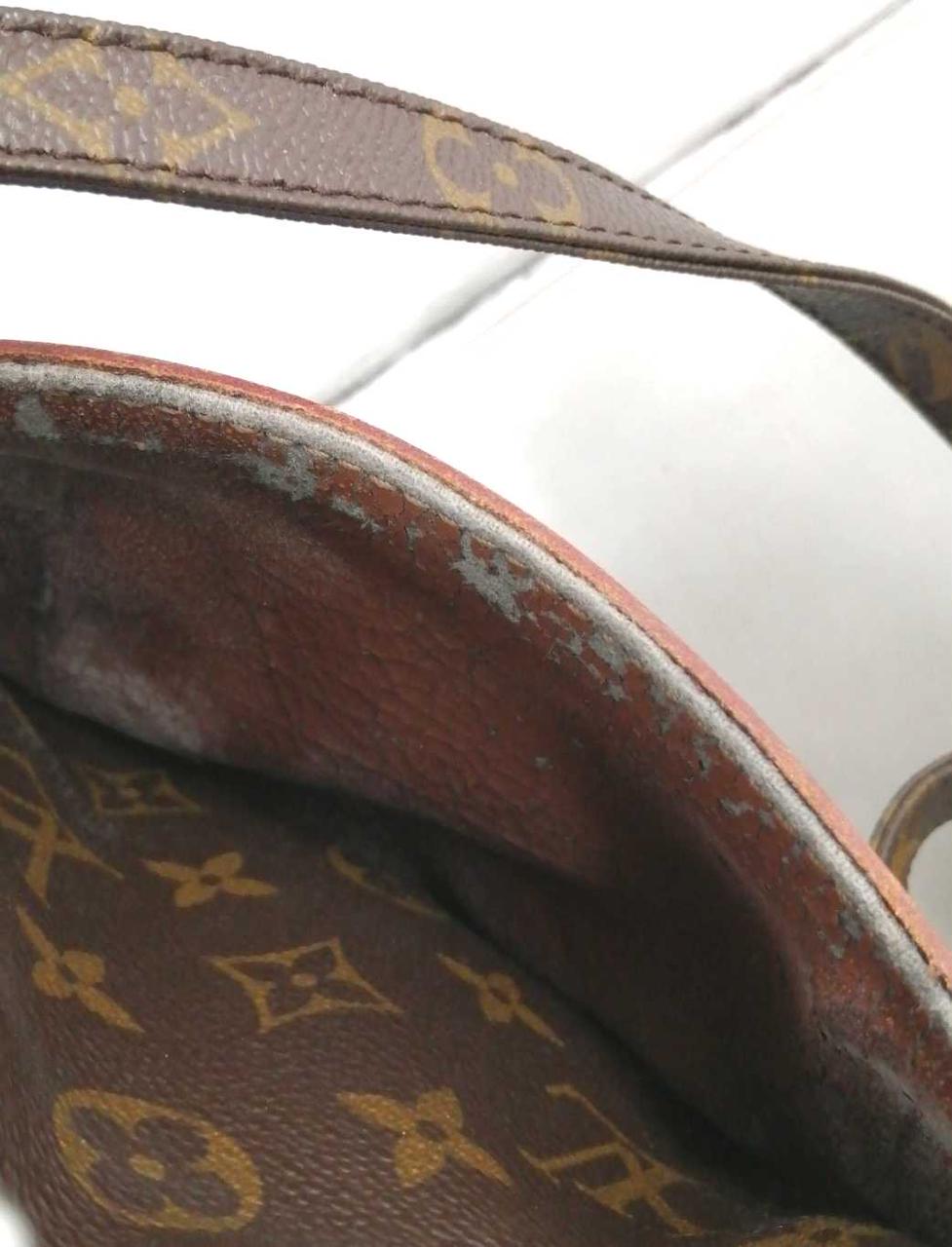 外ポケット内劣化