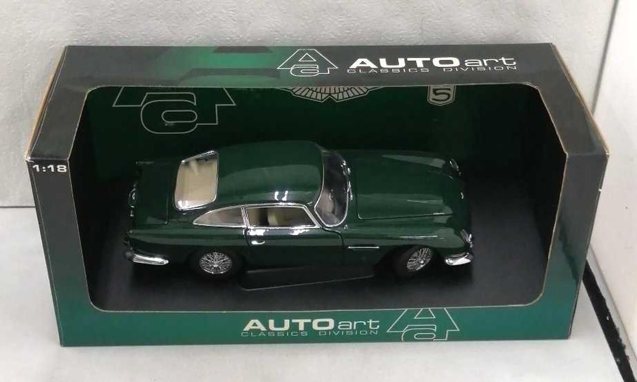 ASTON　MARTIN　DB5　1/18