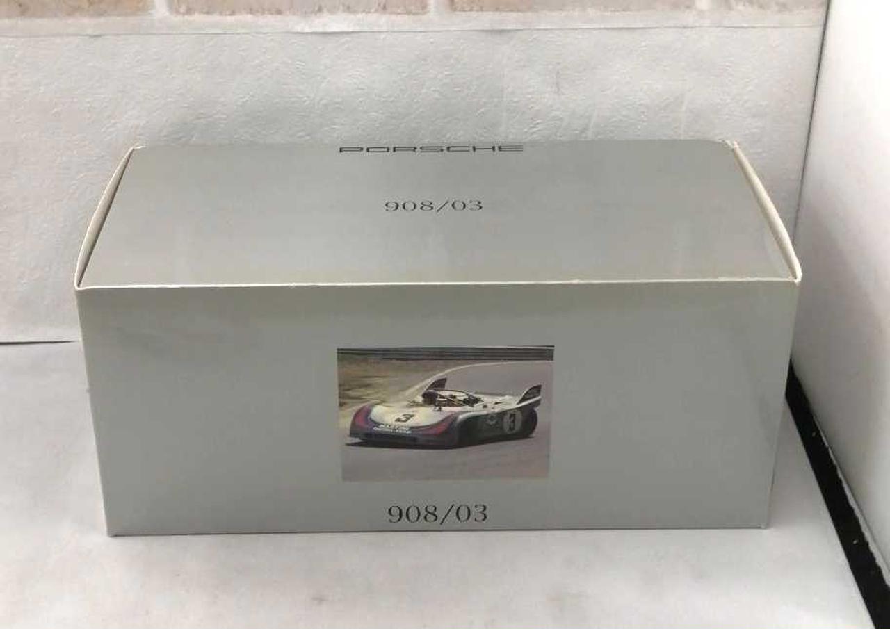 箱傷みあります